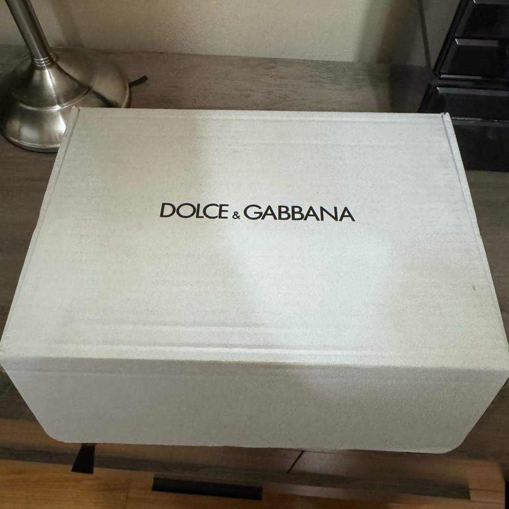 Dolce & Gabbana bag’s box